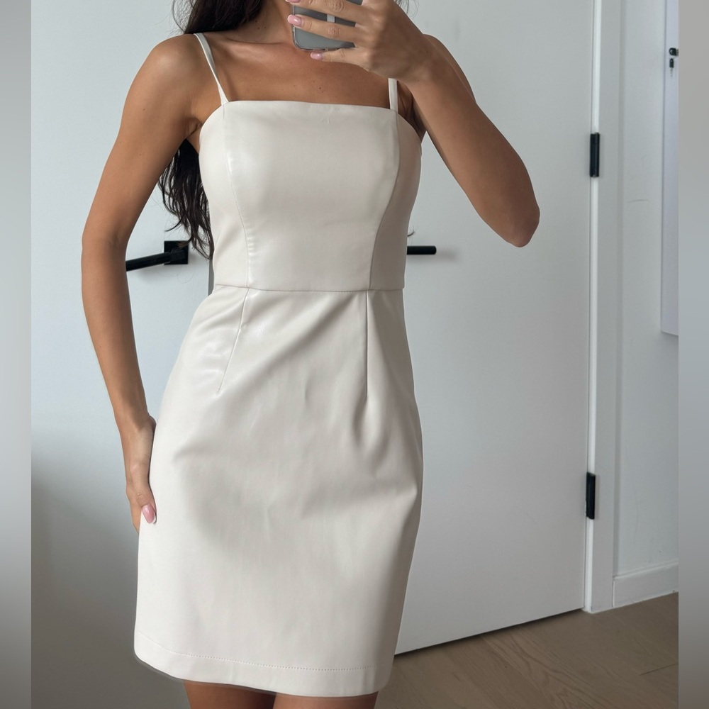BEIGE DRESS